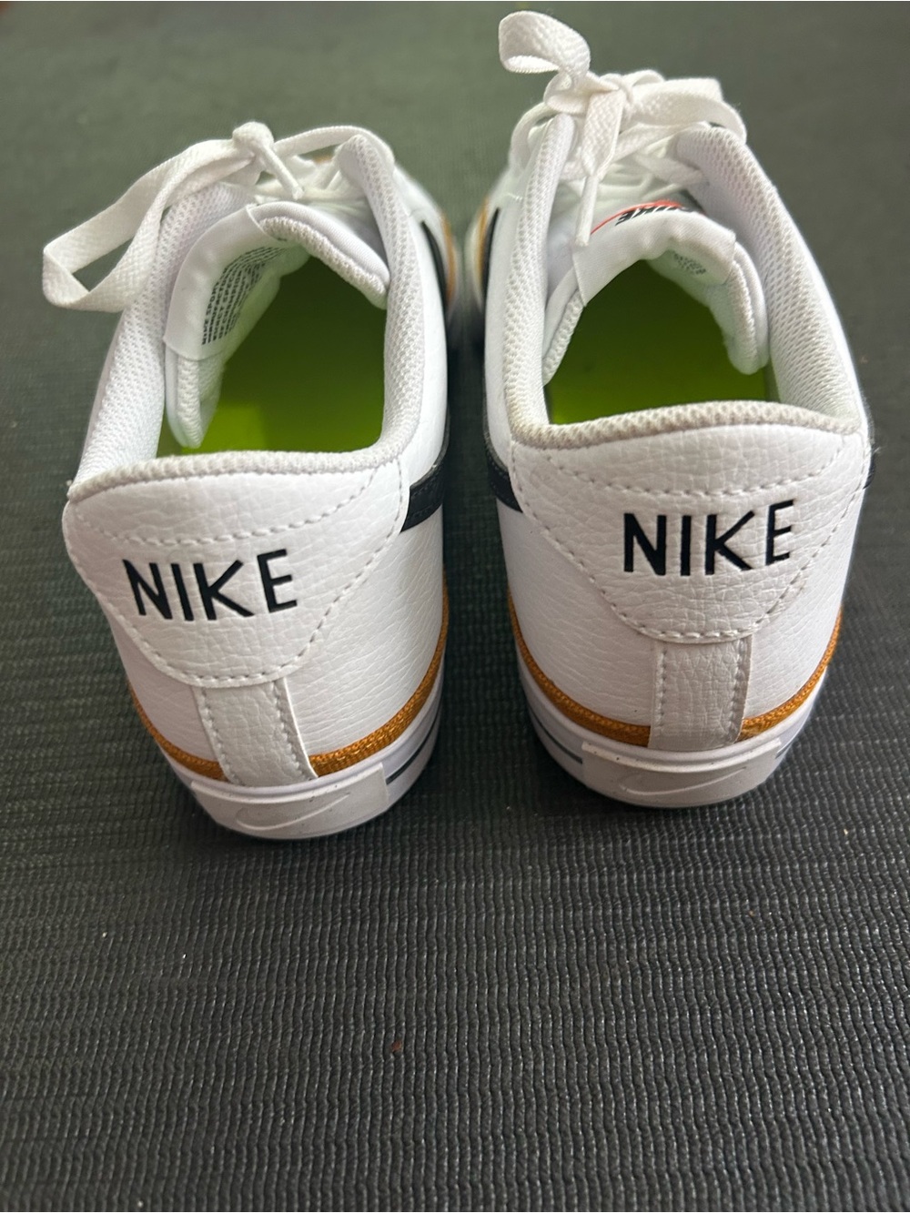Nike Women's Court Legacy Next Nature Shoes  size 10 excellent condition - Picture 7 of 8